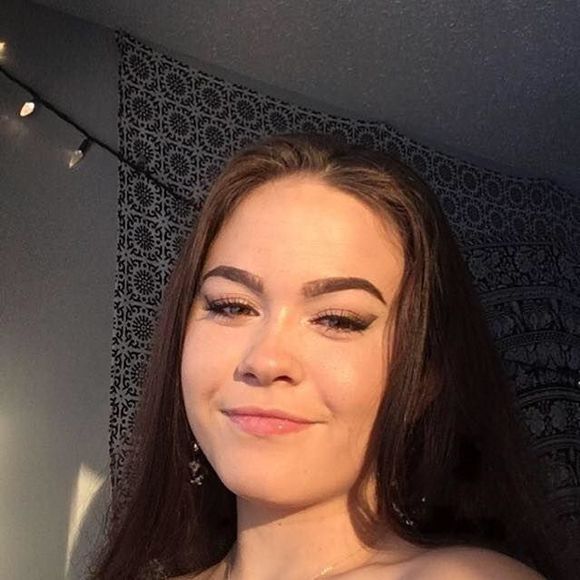 Meet your Posher, Taurie - Picture 1 of 1